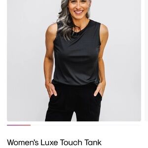 Ministry of Supply Black Fitted Sleeveless Tank Top